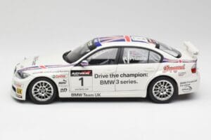 BMW E90 320si #1 A. Priaulx WTCC Champion 2006 Kyosho 1:18 80430429067 Fém – 4. kép a 8-ből