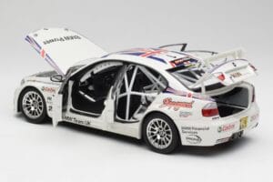 BMW E90 320si #1 A. Priaulx WTCC Champion 2006 Kyosho 1:18 80430429067 Fém – 5. kép a 8-ből