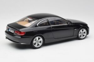 BMW 3 E92 Coupe Fekete Kyosho 1:18 80430407222 Fém – 3. kép a 8-ből