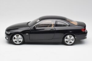BMW 3 E92 Coupe Fekete Kyosho 1:18 80430407222 Fém – 4. kép a 8-ből
