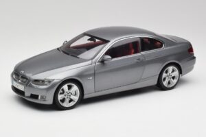 BMW 330i E92 Coupe Szürke Metál Kyosho 1:18 80430407220 Fém