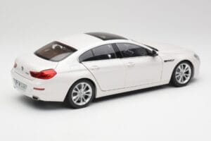 BMW 6 F06 Gran Coupe Mineral Fehér Paragon 1:18 80432218741 Fém – 3. kép a 8-ből