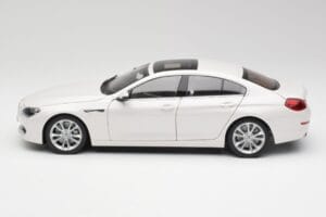 BMW 6 F06 Gran Coupe Mineral Fehér Paragon 1:18 80432218741 Fém – 4. kép a 8-ből