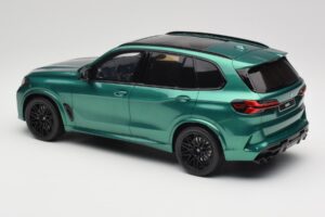 BMW X5 M G05 Competition Isle of Man Green GT Spirit 1:18 GT490 Gyanta – 5. kép a 6-ből