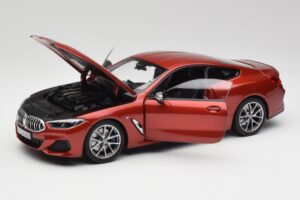 BMW M850i G15 Narancssárga Metál Norev 1:18 183285 Fém – 2. kép a 8-ből