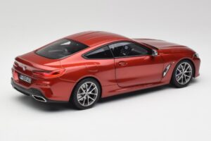 BMW M850i G15 Narancssárga Metál Norev 1:18 183285 Fém – 3. kép a 8-ből