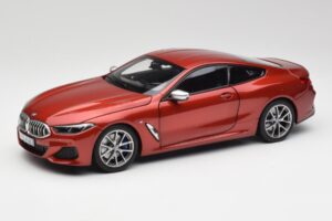 BMW M850i G15 Narancssárga Metál Norev 1:18 183285 Fém