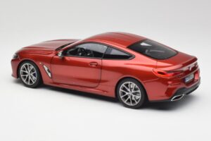 BMW M850i G15 Narancssárga Metál Norev 1:18 183285 Fém – 7. kép a 8-ből