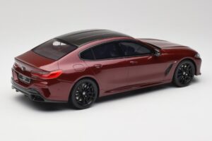 BMW M850i G15 M Performance Melbourne Red Metallic GT Spirit 1:18 GT493 Gyanta – 2. kép a 6-ből