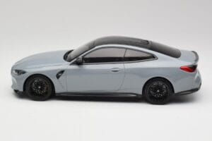 BMW M4 G82 Brooklyn Szürke Minichamps 1:18 155020124 Fém – 3. kép a 6-ből