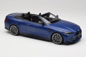 BMW M4 G82 Kabrió Frozen Portimao Blue Minichamps 1:18 155021030 Fém – 4. kép a 6-ből
