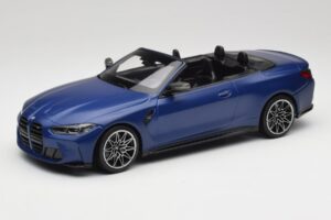 BMW M4 G82 Kabrió Frozen Portimao Blue Minichamps 1:18 155021030 Fém