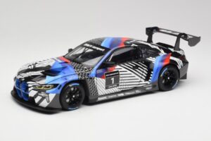 BMW M4 GT3 G82 #1 Test Version 2021 Minichamps 1:18 113222003 Fém