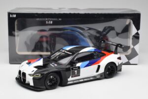 BMW M4 GT3 Presentation Car 2021 Minichamps 1:18 155212000 Fém – 6. kép a 6-ből