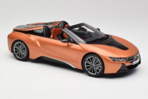 BMW i8 Roadster E-Réz Minichamps 1:18 80432454784 Fém – 4. kép a 6-ből