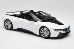 BMW i8 Roadster I15 Fehér Metál Minichamps 1:18 155027031 Fém – 4. kép a 6-ből