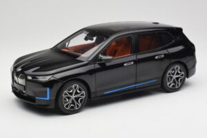 BMW iX Sapphire Black Minichamps 1:18 110023101 Fém