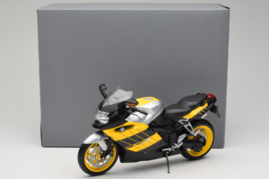 BMW K1200S Sárga Fekete Minichamps 1:10 80430309224 Fém – 8. kép a 8-ből