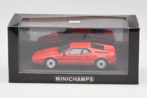 BMW M1 Piros Minichamps 1:43 430025022 Fém – 4. kép a 4-ből