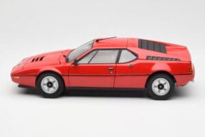 BMW M1 Piros Norev 1:18 183220 Fém – 4. kép a 8-ből