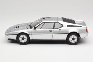 BMW M1 Ezüst Metál Norev 1:18 183226 Fém – 4. kép a 8-ből