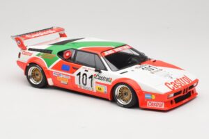 BMW M1 Winther Racing K. Winther / D. Mercer 24 Hours of Le Mans 1984 Minichamps 1:18 155842901 Fém – 4. kép a 6-ből