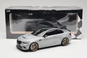 BMW M2 CS F87 Ezüst arany felnikkel Minichamps 1:18 155021028 Fém – 6. kép a 6-ből