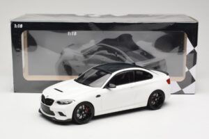 BMW M2 CS F87 Fehér fekete felnikkel Minichamps 1:18 155021025 Fém – 6. kép a 6-ből