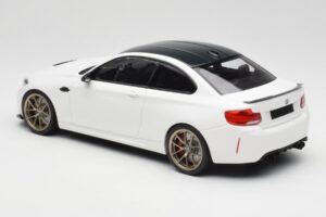 BMW M2 F87 CS Alpine White Arany Felnik Minichamps 1:18 155021020 Fém – 5. kép a 6-ből