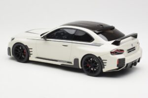 BMW M2 G87 M Performance Fehér GT Spirit 1:18 GT476 Gyanta – 5. kép a 6-ből