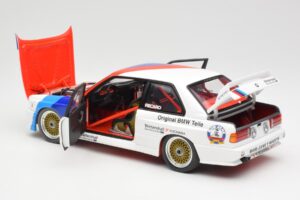 BMW M3 E30 #46 R. Ravaglia / E. Pirro WTCC Calder Park 1987 Minichamps 1:18 180872046-O Fém – 5. kép a 8-ből