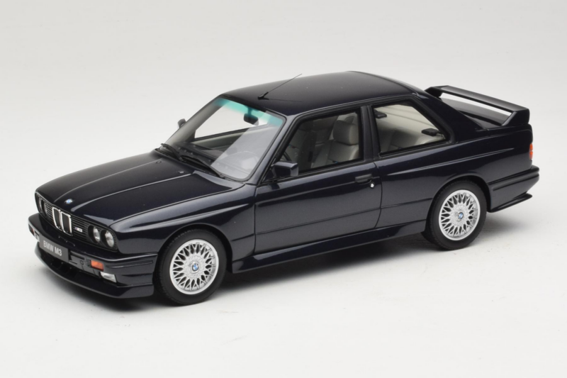 BMW M3 E30 Europameister Macau Blue Otto 1:18 OT1216 Fém