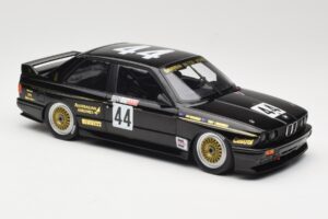BMW M3 E30 JPS Team BMW #44 J. Richards / T. Longhurst Class Winners Bathurst 1000 1987 Minichamps 1:18 155872044 Fém – 4. kép a 6-ből