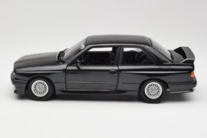 BMW M3 E30 Black Metallic Minichamps 1:18 180020306 Fém – 4. kép a 8-ből