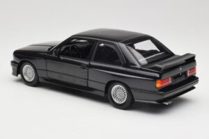 BMW M3 E30 Black Metallic Minichamps 1:18 180020306 Fém – 7. kép a 8-ből