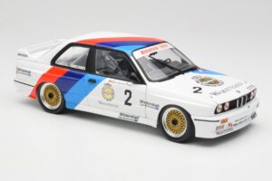 BMW M3 E30 #2 Warsteiner E. van de Poele DTM Champion 1987 Minichamps 1:18 80430396026-O Fém – 6. kép a 8-ből