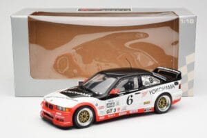 BMW M3 E36 GTR #0 B. Auberlen / M. Simo / P. Cunningham Daytona 24 Hours 1998 UT Models 1:18 39816 Fém – 8. kép a 8-ből