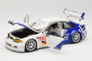 BMW M3 E46 GTR #42 J. Muller / J.J. Lehto ALMS 2001 Minichamps 1:18 80430139183 Fém – 2. kép a 8-ből