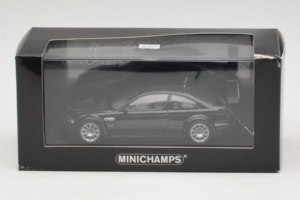 BMW M3 E46 GTR Street Fekete Minichamps 1:43 BMW020 Fém – 5. kép a 5-ből