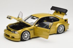 BMW M3 E46 GTR Street Phoenix Yellow Minichamps 1:18 80430309444 Fém – 2. kép a 8-ből