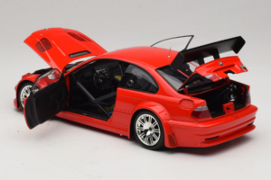 BMW M3 E46 GTR Street Piros Minichamps 1:18 100012101 Fém – 5. kép a 8-ből