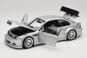 BMW M3 E46 GTR Street Ezüst Minichamps 1:18 100012100 Fém – 2. kép a 8-ből