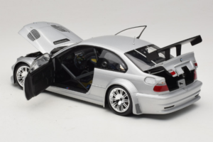 BMW M3 E46 GTR Street Ezüst Minichamps 1:18 100012100 Fém – 5. kép a 8-ből