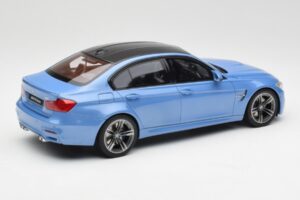 BMW M3 F80 Yas Marina Kék GT Spirit 1:18 GT055 Gyanta – 2. kép a 6-ből