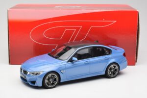 BMW M3 F80 Yas Marina Kék GT Spirit 1:18 GT055 Gyanta – 6. kép a 6-ből