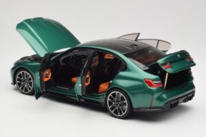 BMW M3 G80 Isle of Man Green Minichamps 1:18 113020203 Fém – 5. kép a 8-ből