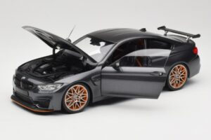 BMW M4 F82 GTS Mineral Grey Metallic Minichamps 1:18 110025222 Fém – 2. kép a 8-ből