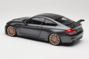 BMW M4 F82 GTS Mineral Grey Metallic Minichamps 1:18 110025222 Fém – 7. kép a 8-ből