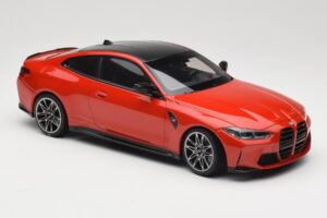 BMW M4 F82 Imola Red Metallic Minichamps 1:18 155020121 Fém – 4. kép a 6-ből