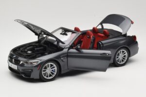BMW M4 F83 Kabrió Mineral Grey Paragon 1:18 80432339610 Fém – 2. kép a 8-ből